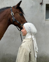 Lade das Bild in den Galerie-Viewer, Braids - equijab
