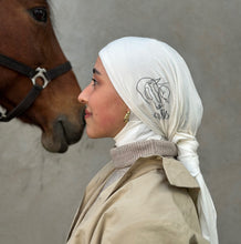 Lade das Bild in den Galerie-Viewer, Braids - Karabiber Hijab Palast
